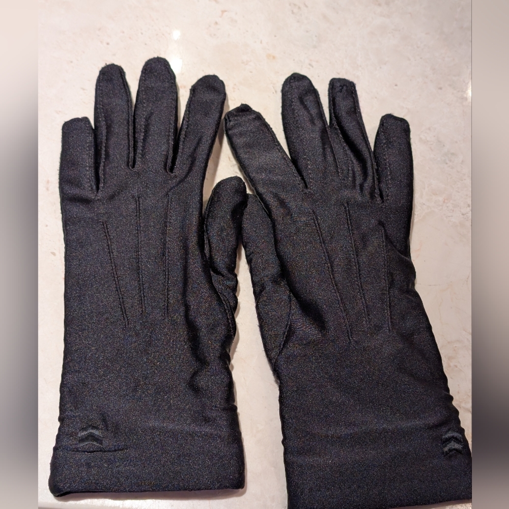Black Isotoner Women's stretch, Knit Lined Gloves